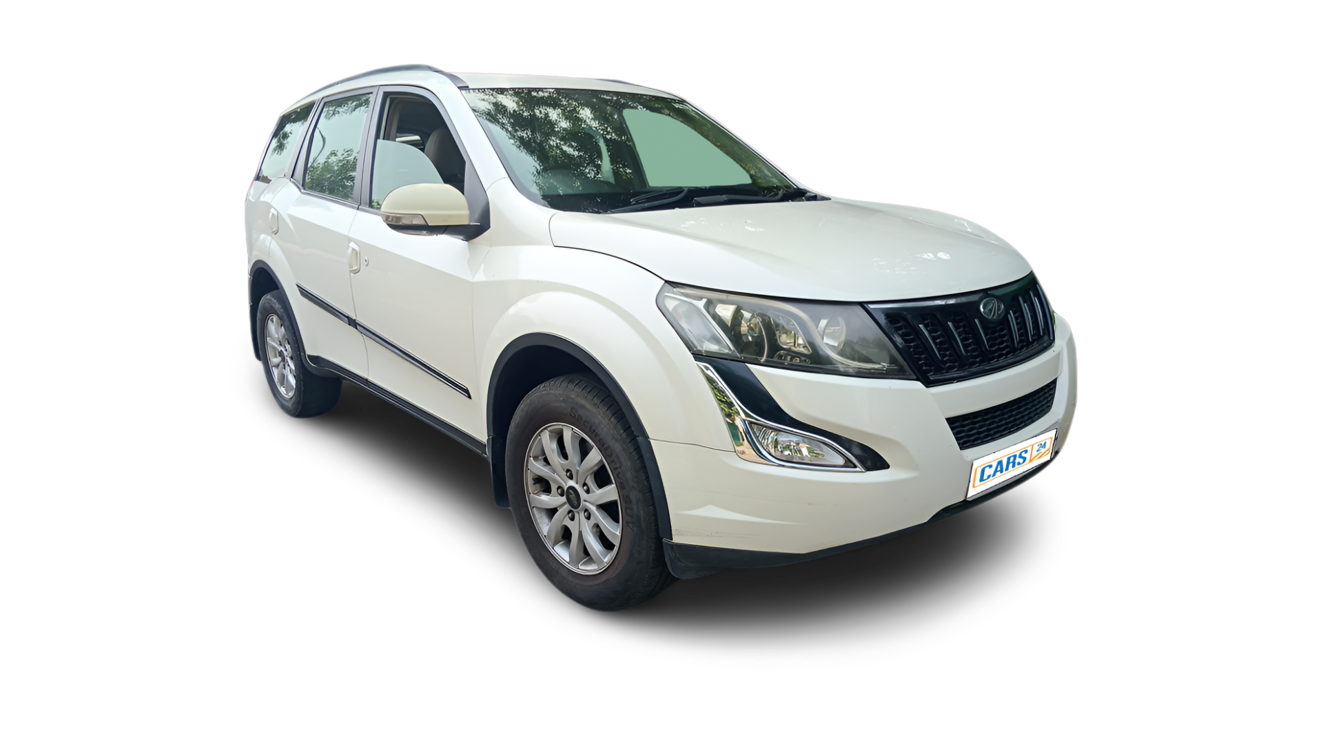 Mahindra XUV500-img